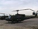 AB 212-Hubschrauber auf dem Hubschrauberlandeplatz im Camp. (Bild öffnet sich in einem neuen Fenster)