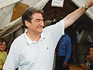 Besuch von Ex-Präsident Sali Berisha im Camp. (Bild öffnet sich in einem neuen Fenster)