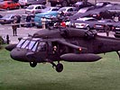 24.10.2000
Anflug des ersten Black Hawk. (Bild öffnet sich in einem neuen Fenster)