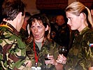 Weibliche Soldaten aus Tschechien. (Bild öffnet sich in einem neuen Fenster)