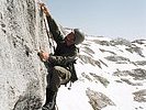 Ein Alpinist im Fels. (Bild öffnet sich in einem neuen Fenster)