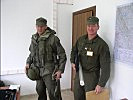 Stabswachtmeister Markus Höttinger li. ist Halbzugskommandant. (Bild öffnet sich in einem neuen Fenster)