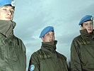 UNO-Soldaten überwachen die Waffenstillstandszone im Übungsraum. (Bild öffnet sich in einem neuen Fenster)