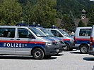 Polizeiautos sind auch in der Rainer-Kaserne stationiert. (Bild öffnet sich in einem neuen Fenster)