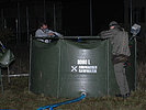 ABC-Soldaten bei der Trinkwasseraufbereitung. (Bild öffnet sich in einem neuen Fenster)