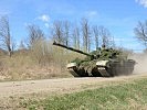 Ein Kampfpanzer T-72 auf dem Weg zur Ablauflinie. (Bild öffnet sich in einem neuen Fenster)