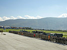 Die Soldaten des multinationalen Bataillons im Camp Butmir angetreten. (Bild öffnet sich in einem neuen Fenster)