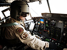 Auch die Piloten sammeln Erfahrung für Missionen in heißen Gebieten. (Bild öffnet sich in einem neuen Fenster)