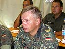 Brigadegeneral Manfred Schlenker. (Bild öffnet sich in einem neuen Fenster)