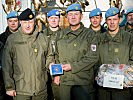 Jeder Soldat erhielt als Geschenk eine Weihnachts-CD. (Bild öffnet sich in einem neuen Fenster)