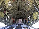 Der Frachtraum der C-130. (Bild öffnet sich in einem neuen Fenster)