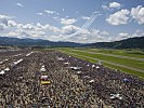 More than 290,000 fans visited the airshow. (Image opens in new window)