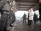 Ministerin Tanner besuchte die Milizsoldaten in Kärnten. (Bild öffnet sich in einem neuen Fenster)