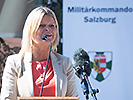 Ministerin Tanner beim Spatenstich in der Schwarzenberg-Kaserne. (Bild öffnet sich in einem neuen Fenster)
