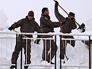 Mitte Dezember rücken Soldaten zum Schnee-Einsatz aus. (Bild öffnet sich in einem neuen Fenster)