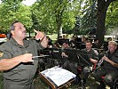 ...wie ein Platzkonzert der Militärmusik Burgenland. (Bild öffnet sich in einem neuen Fenster)
