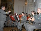 Die Militärmusik Burgenland sorgt für einen würdigen Rahmen. (Bild öffnet sich in einem neuen Fenster)