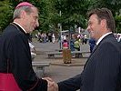 Verteidigungsminister Platter und der französiche Militärbischof. (Bild öffnet sich in einem neuen Fenster)