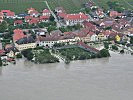 Auch viele Orte am rechten Donauufer waren ohne Schutzdamm. (Bild öffnet sich in einem neuen Fenster)