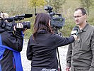 Oberstleutnant Köstner im TV-Interview. (Bild öffnet sich in einem neuen Fenster)