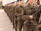 Die Soldaten des Versorgungsregiments beim Einmarsch. (Bild öffnet sich in einem neuen Fenster)
