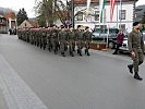 Soldaten aus Feldbach beim Anmarsch zur Angelobungsfeier. (Bild öffnet sich in einem neuen Fenster)
