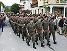 Die Truppe marschiert durch Wenigzell. (Bild öffnet sich in einem neuen Fenster)