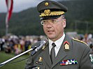 Militärkommandant: Oberst Heinz Zöllner bei seiner Ansprache. (Bild öffnet sich in einem neuen Fenster)