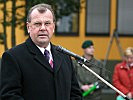 Abgeordneter zum Nationalrat Karl Pobnigg hält seine Festrede. (Bild öffnet sich in einem neuen Fenster)