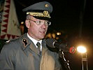 Militärkommandant Oberst Zöllner bei seiner Ansprache. (Bild öffnet sich in einem neuen Fenster)