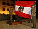 Am Beginn des Festaktes wird die österreichische Flagge gehisst. (Bild öffnet sich in einem neuen Fenster)