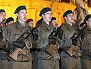 Die Soldaten sprechen das Gelöbnis auf Österreich... (Bild öffnet sich in einem neuen Fenster)