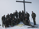 Ein Gruppenfoto am Gipfel. (Bild öffnet sich in einem neuen Fenster)