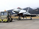 Archivfoto: Ein Eurofighter auf dem Weg zur Wartung. (Bild öffnet sich in einem neuen Fenster)
