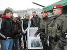Die Soldaten der Militärstreife sind am Heldenplatz ebenfalls vertreten. (Bild öffnet sich in einem neuen Fenster)