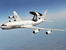 Das fliegende Frühwarn- und Führungssystem AWACS.