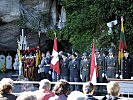 Die Österreicher feiern in Frankreich gemeinsam mit Pilgern und Soldaten aus 40 Nationen.