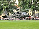 Ein S-70 "Black Hawk" wartet ebenso auf die Besucher...