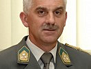 Verteidigungsminister Darabos bestellt Oberst Walter Gitschthaler zum neuen Militärkommandanten von Kärnten.