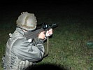 ...bei Nacht mit dem Sturmgewehr 77 : Die Soldaten erzielten sehr gute Schießergebnisse.
