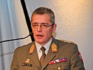 Brigadekommandant Wessely stellte die herausfordernden Vorhaben 2012 vor.