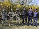 Verteidigungs- und Innenministerium wollen Ausbildungsanlagen verstärkt gemeinsam nutzen. Im Bild: Soldaten des Jagdkommandos mit Kollegen von Polizei und COBRA.