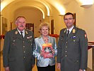 General Entacher, Gaby Bischof-Nemeth und Generalleutnant Csitkovits.