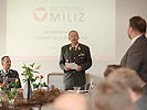 Milizbeauftragter Brigadier Heinz Hufler begrüßt die Teilnehmer beim "Netzwerk Miliz".