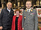 V.l.: Arabella-Geschäftsführer Wolfgang Struber, die Dritte Landtagspräsidentin Marianne Klicka, Militärkommandant Kurt Wagner.
