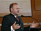Kurt Kalcher bei seinem Vortrag in der Kreischberghalle.
