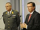 Minister Darabos und Brigadier Resch präsentierten Kernpunkte aus Sicherheitsstrategie und Profilvariante "F2".