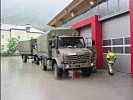 Die Unimog-LKW sind bei der Feuerwehr eingetroffen.