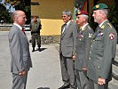 Verteidigungsminister Klug wurde vom Kärntner Militärkommandanten empfangen.