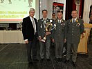 Das Jägerbataillon 18 erhielt den Wanderpokal als Sieger der Biathlonstaffel.